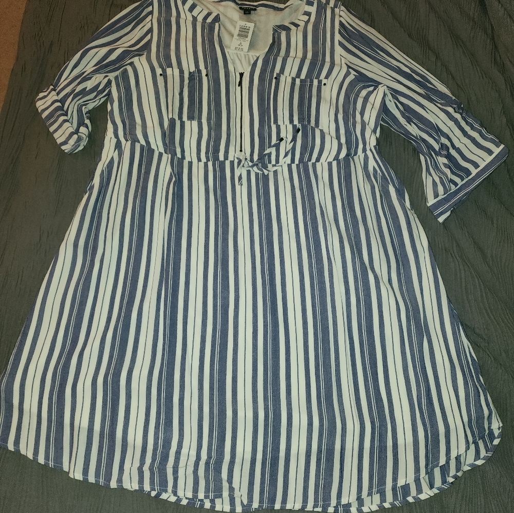Torrid Size 2 Rayon Casual Dress